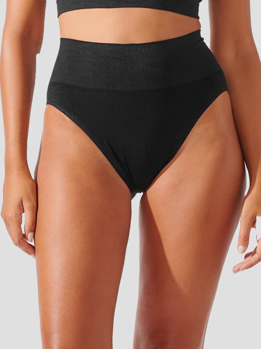 Premium Black Seamless Reducing Briefs