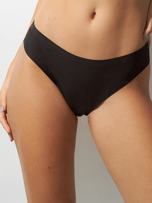 Black Seamless Second Skin Thong Panty
