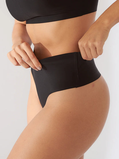 Seamless Reducing Thong Panty Second Skin Black